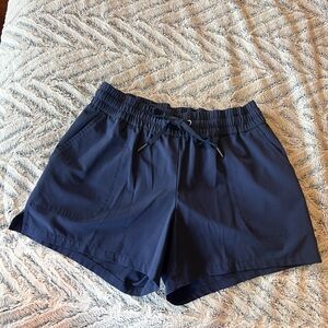 Southern Tide Women's Athletic Shorts in Navy